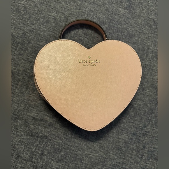 kate spade Handbags - Kate spade heart shape pink  bag